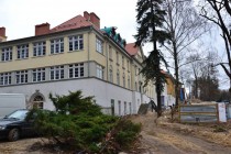 Rezydencja Villa Park , Zespół obiektów medyczno - uslugowo - rehabilitacyjnych , Dawny szpital dziecięcy, Dawny Dom Dziecka