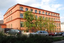 Lofty Fabryka Delfin , Dawna fabryka materiałów biurowych