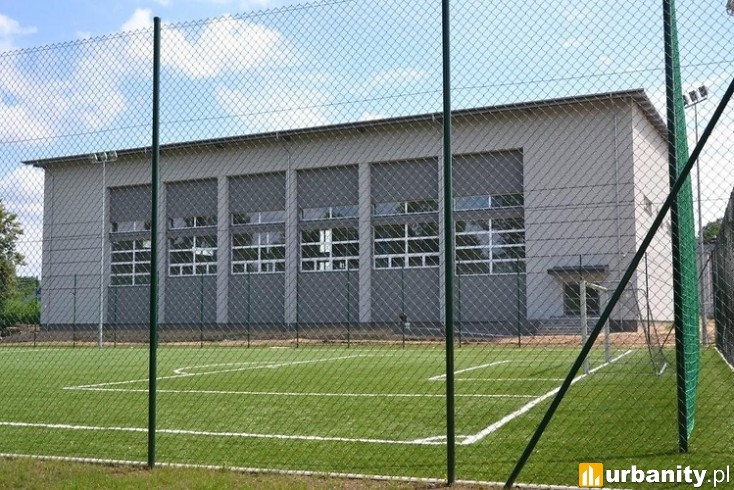 Miniaturka Hala Sportowa Zespołu Szkół Publicznych im. Adama Mickiewicza
