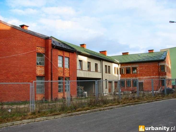 Miniaturka Plebania przy Kościele parafialnym pw. Zesłania Ducha Świętego