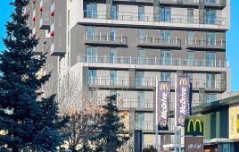 Zeus Apartments