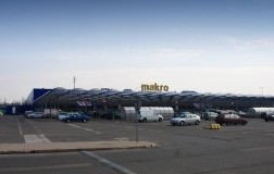 Makro
