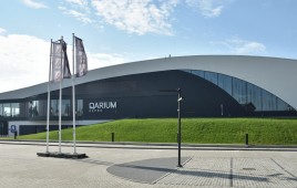 Kryta pływalnia Qarium