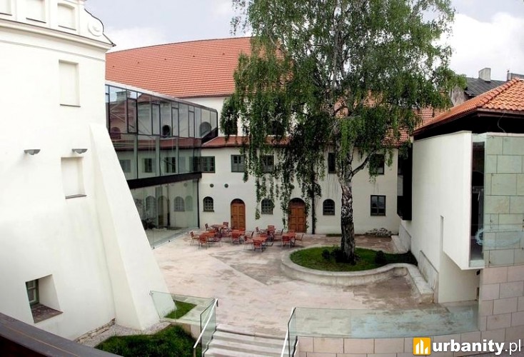 Miniaturka Centrum Idei Ku Demokracji