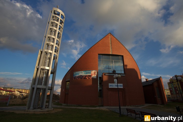 Miniaturka Kościół parafialny pw. Zesłania Ducha Świętego