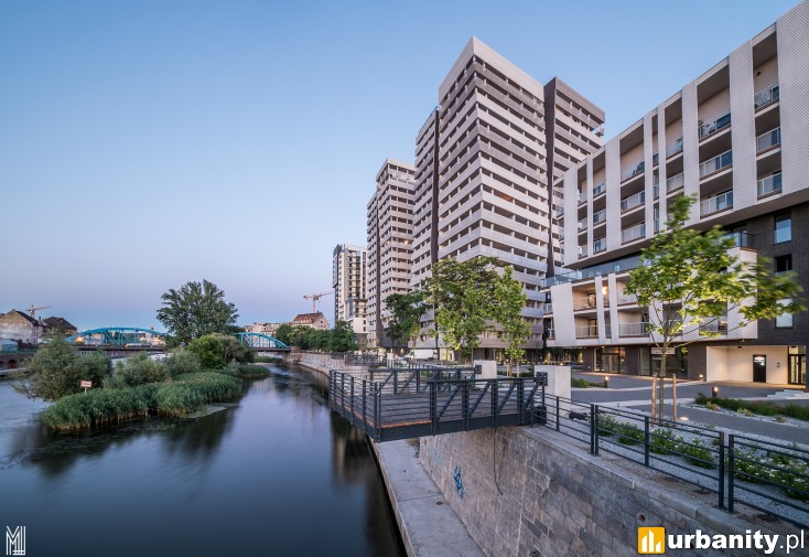 Miniaturka Atal Towers