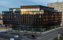 Biurowiec Mogilska 35 Office