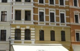 pl. Uniwersytecki 10/11