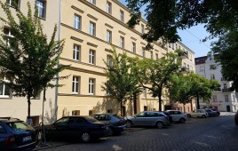 Sikorskiego 8