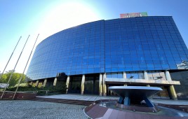 Powstańców 43