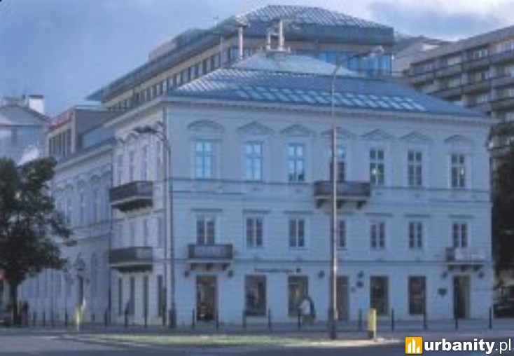 Miniaturka Dom Dochodowy o Trzech Frontach