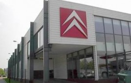 Salon samochodowy z serwisem i stacją obsługi