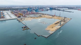 Końcówka prac zasypowych na T5. Roboty osiągnęły już 97%, fot. NDI