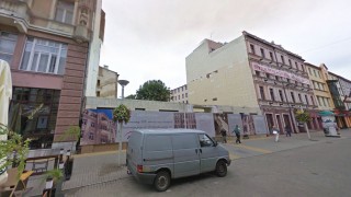 Działka przy Piotrkowskiej do sprzedaży. Zniknie dziura przy reprezentacyjnej ulicy Łodzi?