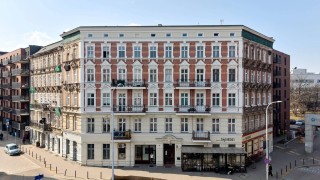 Remont ogromnej kamienicy przy Wrocławczyka 37 we Wrocławiu wchodzi w nowy etap