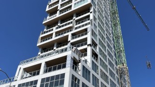 Coraz bliżej ukończenia prestiżowej inwestycji w Szczecinie. Kiedy zakończy się budowa projektu Sky Garden?