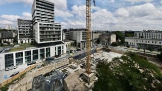 Echo Investment buduje wieżowiec nad trasą W-Z w Łodzi. W sąsiedztwie powstanie także biurowiec