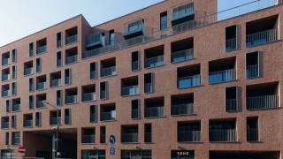Niewykorzystany teren w centrum Katowic zmienia się w wielofunkcyjny kwartał miejski. Gotowy I etap
