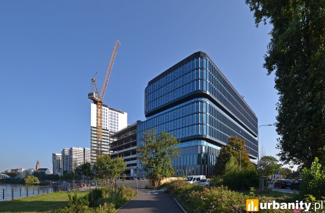 Tak obecnie wygląda budowa kompleksu Quorum, fot. alsen strasse 67