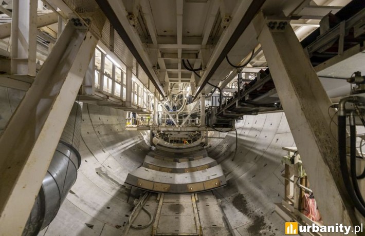 Drążenie tunelu przez maszynę TBM - Katarzyna (fot. Łukasz Brylowski, lodz.pl)