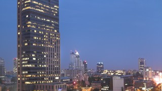 Warsaw Trade Tower zatrzymał na dłużej Grupę AXA