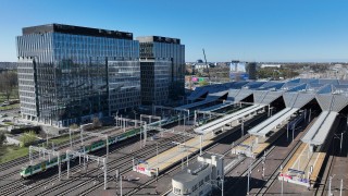 Galeria handlowa pod Warszawą Zachodnią wypełnia się najemcami, fot. plk-sa.pl