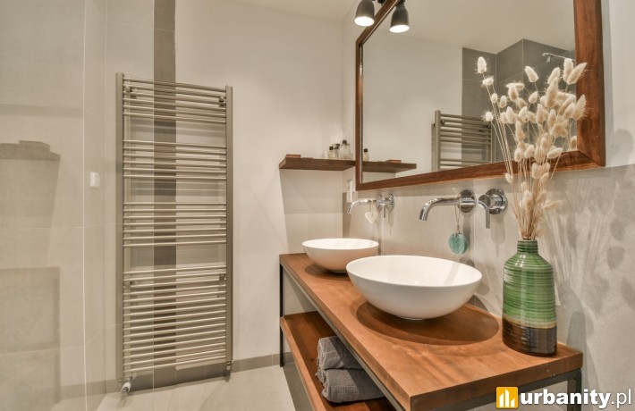 Nowoczesne aranżacje łazienek. Jak wybrać blat do łazienki, który zachwyci wyglądem i będzie trwały?