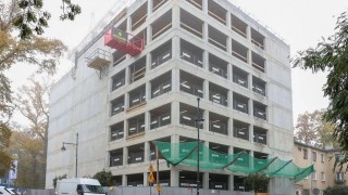 Tuwima 12 - tak obecnie wygląda budowa parkingu, fot. lodz.pl