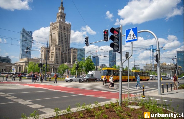 Przebudowane rondo Dmowskiego w Warszawie (fot. Rafał Motyl, um.warszawa.pl)
