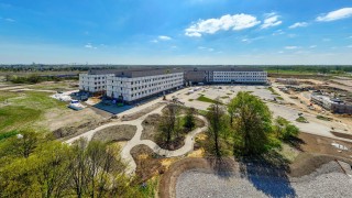 Gigantyczne centrum połączy trzy specjalistyczne szpitale. Gotowa bryła kompleksu