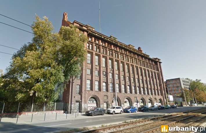 Dawna piekarnia Mamut stanie się domem studenckim (fot. google street)