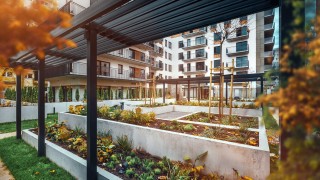 Klienci mogą odbierać klucze do mieszkań w Cascade Residence