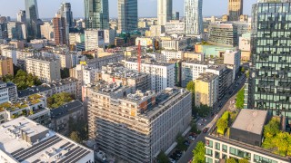 Styl art déco w centrum Warszawy. W sąsiedztwie Varso Tower powstają mieszkania premium