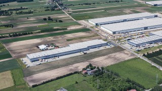 Centrum magazynowe pod Warszawą idealna lokalizacją dla AST Supplies