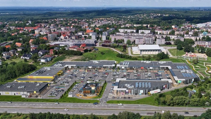 Centrum handlowe w Łaziskach Górnych, wizualizacja inwestycji, wiz. materiały inwestora