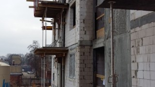 Wiecha na budowie kompleksu Art Modern w Łodzi