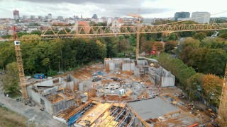 Muzeum Powstania Wielkopolskiego 1918-1919 pnie się do góry, fot. WXCA