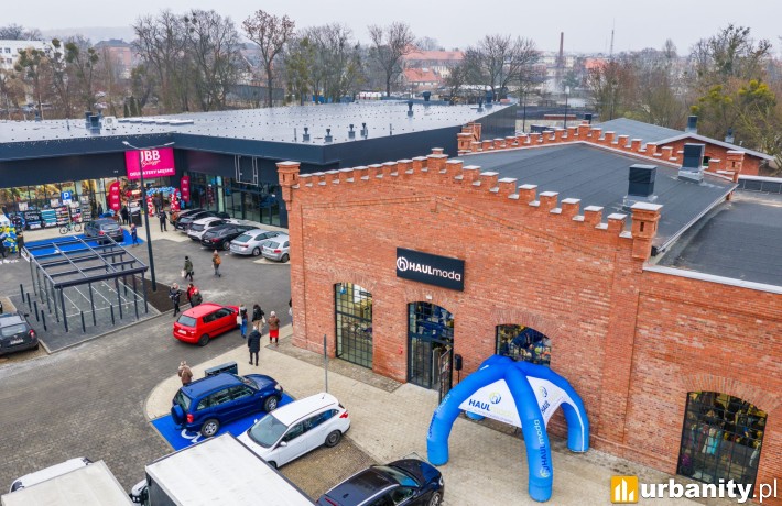 Gotowy park handlowy w historycznym otoczeniu dawnego browaru