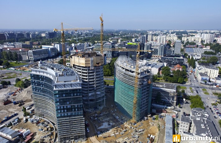 Wieżowiec Warsaw Spire w budowie