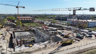 Nowa pływalnia na Białołęce nabiera kształtu. Powstaje basen sportowy i strefa rekreacyjna