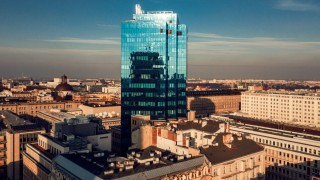Sprzedaż biurowca w centrum Warszawy, w którym biura ma m.in. Ministerstwo Finansów