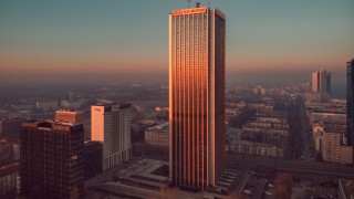 Jeden z najbardziej rozpoznawalnych budynków w Warszawie z nowym właścicielem