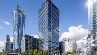 Przy Rondzie Daszyńskiego w Warszawie powstał najbardziej zielony wieżowiec w stolicy