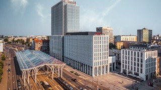 Eksperci ds. nieruchomości komercyjnych przenoszą swoje biuro na Piotrkowską