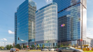 Francuzi kupują wieżę hotelową w centrum Warszawy