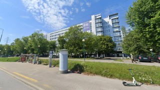 Ruszyła rozbiórka blisko 30-letniego biurowca na Mokotowie