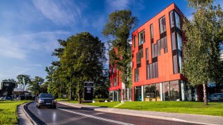 Biurowiec z drzewem powstał w Krakowie