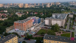 II etap Osiedle Botanika w Poznaniu z wiechą