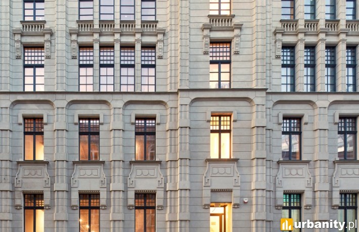 Frontowa elewacja budynku Sepia Office