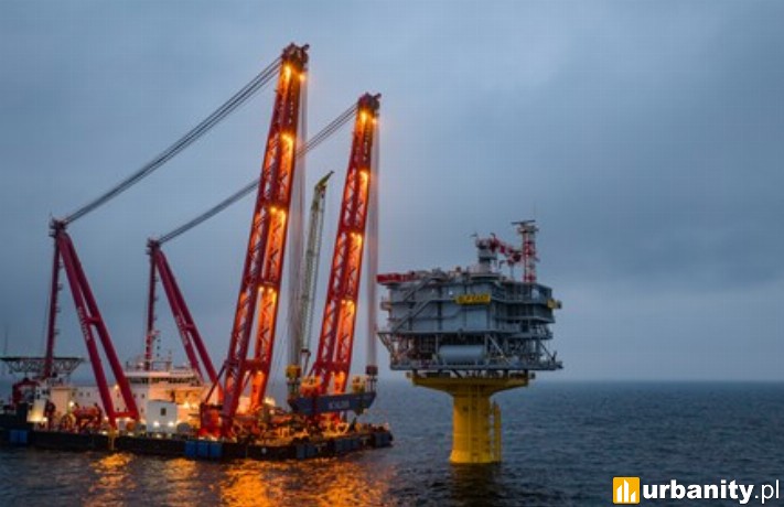 Instalacja dwóch morskich stacji elektroenergetycznych, fot. Baltic Power